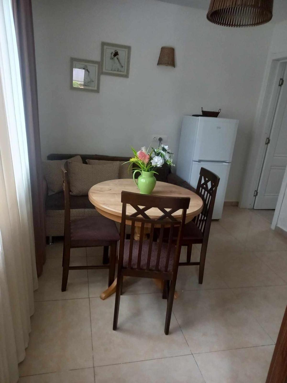 Verona Apartment Dushet'i Exterior photo