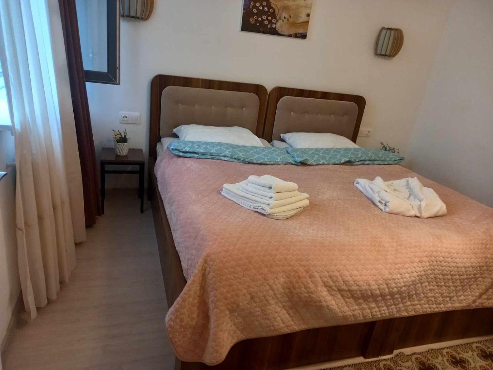 Verona Apartment Dushet'i Exterior photo