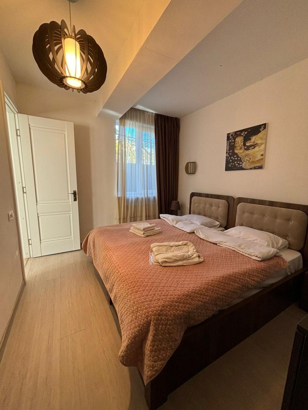 Verona Apartment Dushet'i Exterior photo